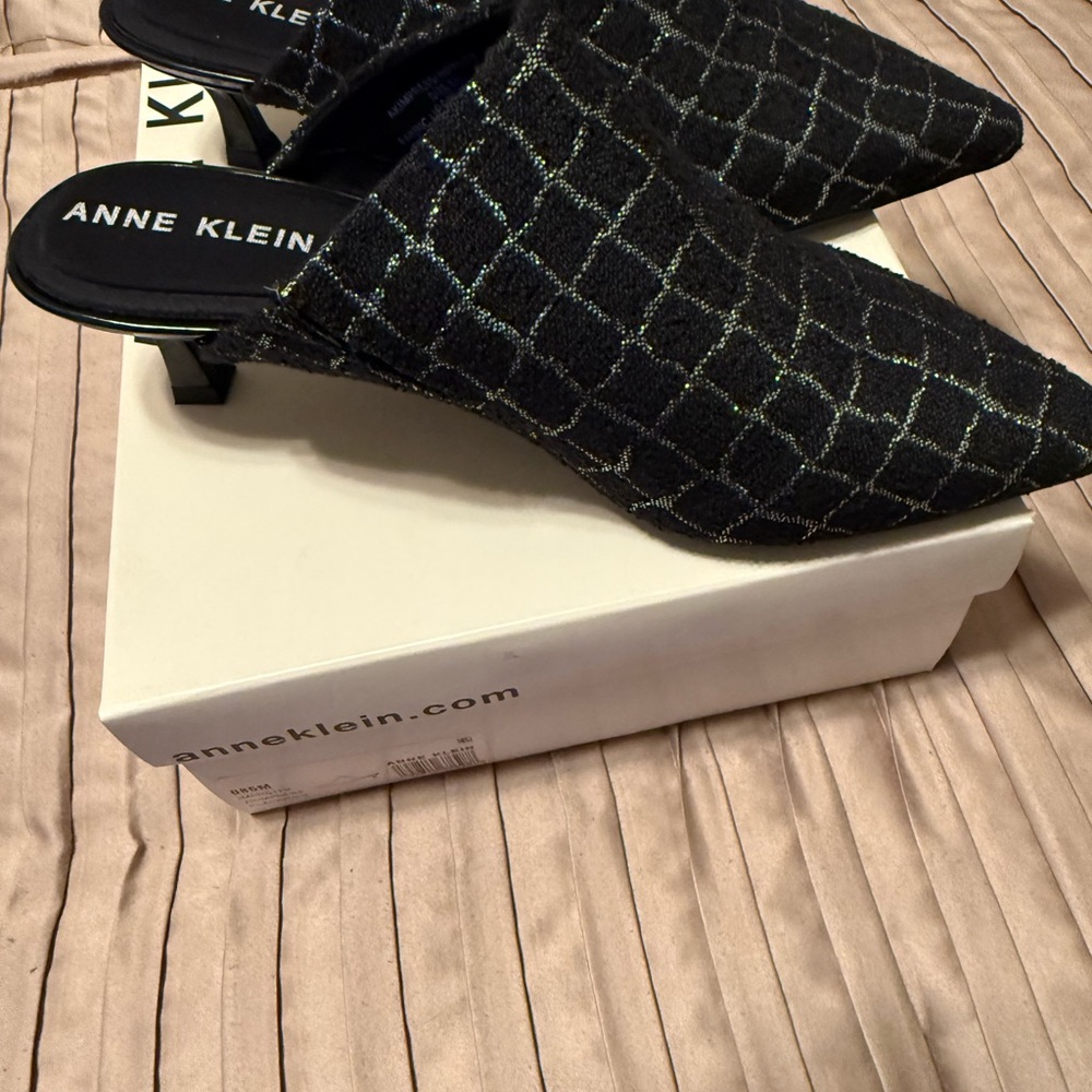 Anne Klein Black and Silver Mules 8.5 NWT